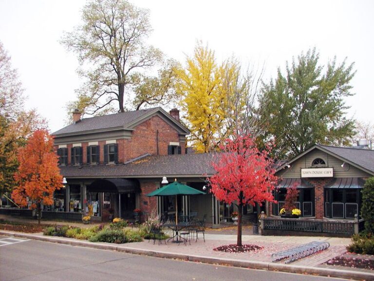 This St. Charles, Illinois Bookstore Hides 200,000 Books And Homemade Quiche Inside An 1853 House
