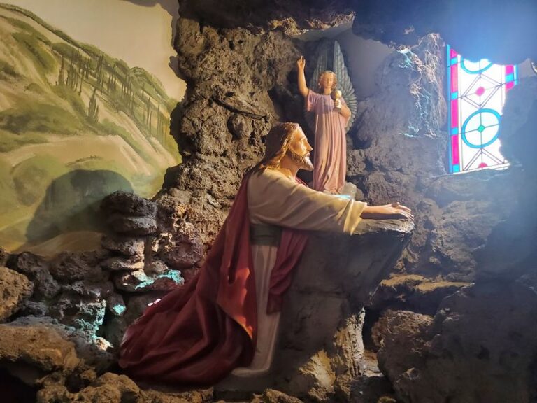 This Detroit Church Hides Hand-Built Grottos That Most Michiganders Have Never Seen Inside