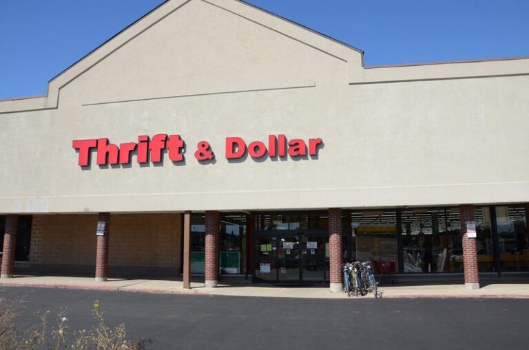 This Aurora, Illinois Thrift Store Hides Aisles Of Antiques, Glassware And Lamps That Keep Going Long After The Building Should End