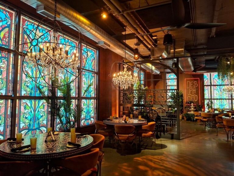 This Virginia Cuban Restaurant Hides Behind a Street-Level Elevator That Opens Into 1940s Havana