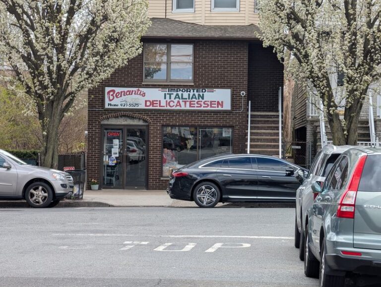 This Old-School New Jersey Italian Deli Still Slices Everything To Order While Chain Sandwich Shops Multiply Around It