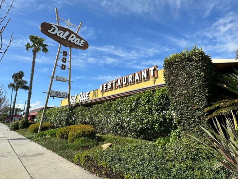 This Old-School California Supper Club Has Carved The Same Prime Rib For Three Generations Of Regulars