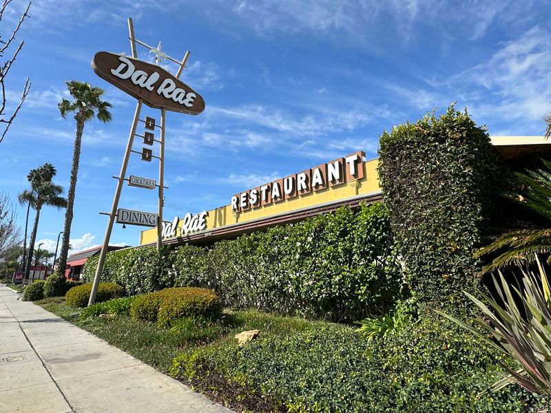 This Old-School California Supper Club Has Carved The Same Prime Rib For Three Generations Of Regulars