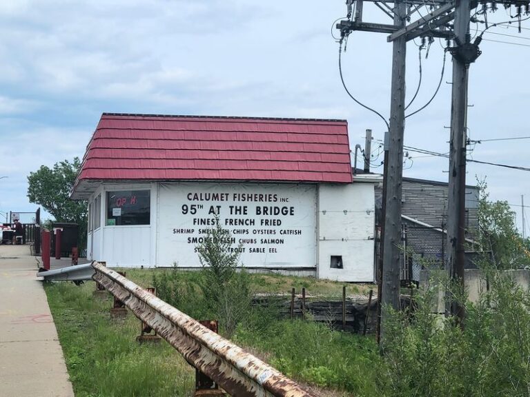 This Little Chicago Fish Shack Has Smoked Fish Over Real Oak Logs By The River Since 1928
