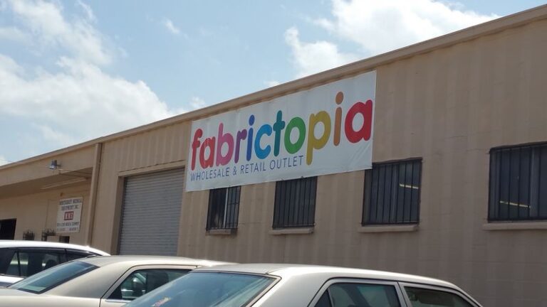 This Texas Fabric Warehouse Is So Enormous Shoppers Gladly Drive Over An Hour Just To Browse