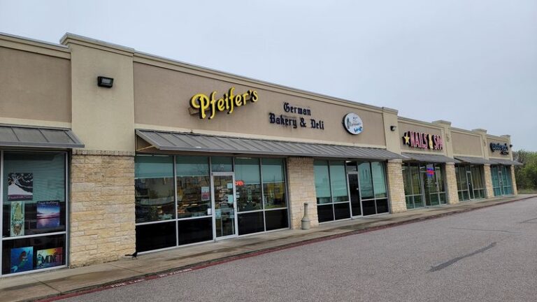 This Texas Bakery Still Bakes From The Same German Recipes It Used Over A Century Ago