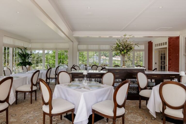 This Abandoned 1819 Virginia Estate Sat Crumbling for Decades, and Now It’s the Dinner Reservation Everyone Wants