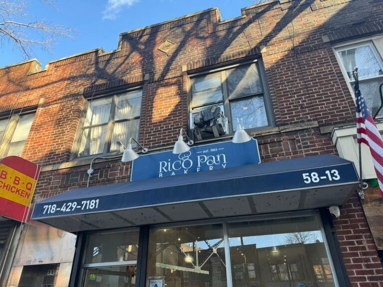 This Queens, New York Colombian Bakery Turns Out Warm Arepas, Flaky Empanadas, And Sweet Pandebono Every Morning